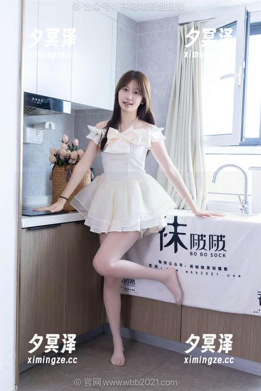 BoBoSocks袜啵啵 - 走路也要注意袜子：稚予的掉袜子剧情合集上线！