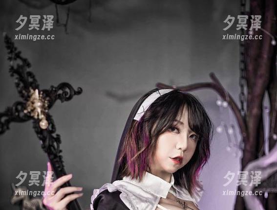 修女？看了才知道Leah梓未的写真集有点意思，点击下载！嘿嘿