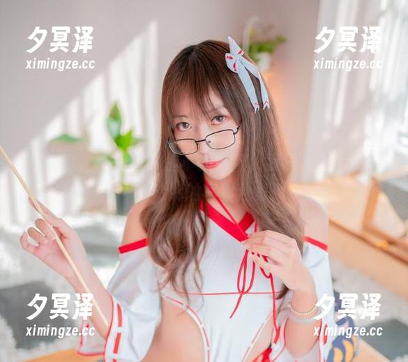 虽说这是小恶魔，但不知为何，我只看到Money冷冷的写真合集