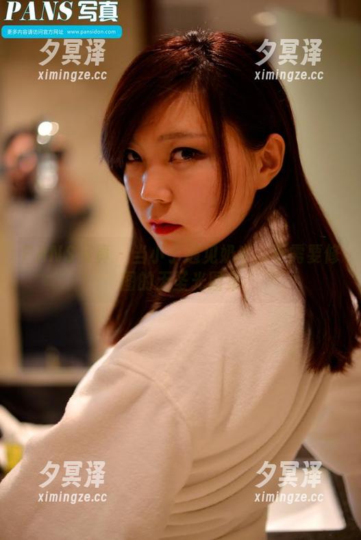 PANS写真-小宁 PANS写真 - 当小宁遇见奶牛:不需要修图的无圣光图集