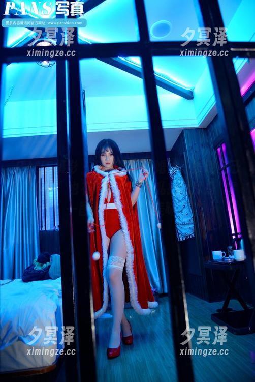 PANS摄影 - 猪猪吃了个婚纱，发现自己“小胖”也有婚礼梦想。私拍里尽是囧事，一图看尽这份“美味”。