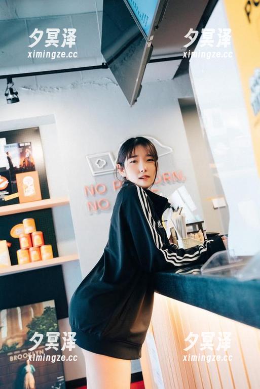 和服福利图，一不小心Sonson(손손)就变成了“高个子女王”，图片里真外焦里嫩。