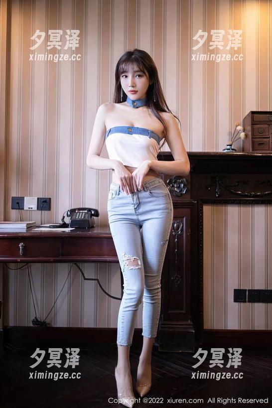 Xiuren秀人网-尹甜甜 Xiuren秀人网 - 听说尹甜甜的JK图包更新,这回该被我加到追踪列表里吧,哈哈。
