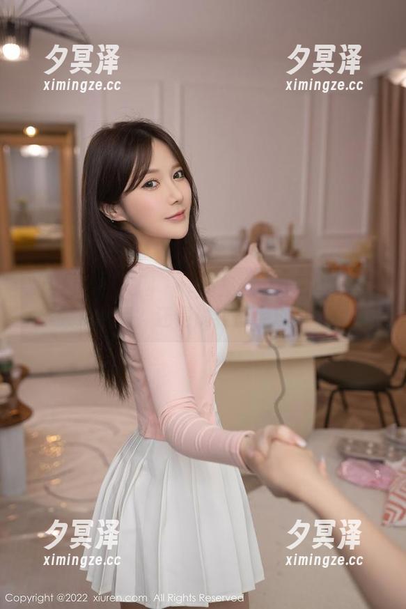 Xiuren秀人网-芭比KIKI Xiuren秀人网 - 作品集:芭比KIKI的校服辣眼睛?还是说我已经过时了?