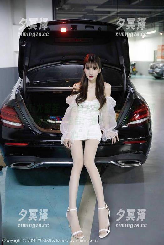 YouMi尤蜜荟-Carol周妍希 YouMi尤蜜荟 - 美图大集合!Carol周妍希的短裙来了,警告:看多了可能会“扎心”!