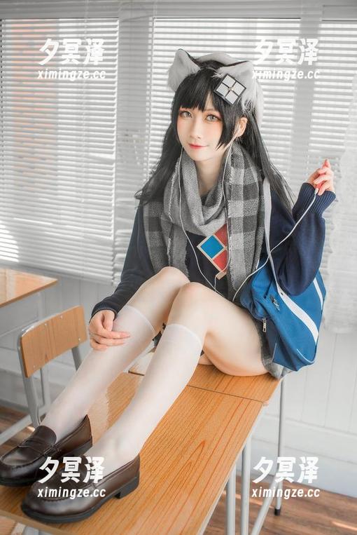 每次打开izumi泉桃子的套图，都觉得连衣裙是个迷人的陷阱。