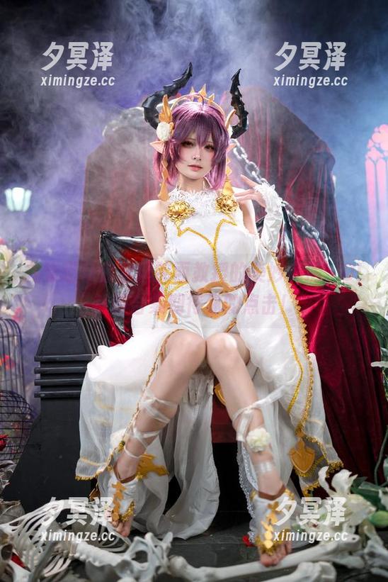 九柒喵 九柒喵带你见识笑面教授的美妙私房,OL制服合集期待你的点击!