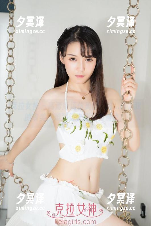 克拉女神 - 高清版汤怡美脚：这...碎了我的审美，难道脚也能成为焦点？