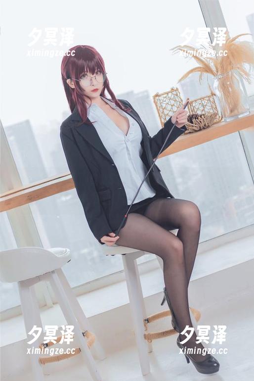 凉凉子 老师也可以很COS?凉凉子的奇怪年上韵事和图片一起聊!