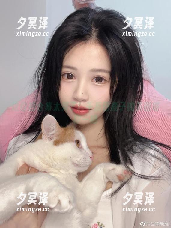 这自拍合集太灵了！千反田鹿子的美图堪称一绝