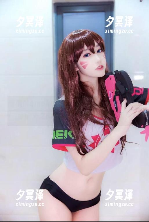 南桃Momoko的玉藻前旗袍写真，分享我与镜头之间的尴尬对视，超真实啊！