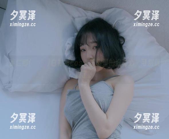 姜仁卿(강인경)白衬衫cos：图册里的好奇心，可别错过了。