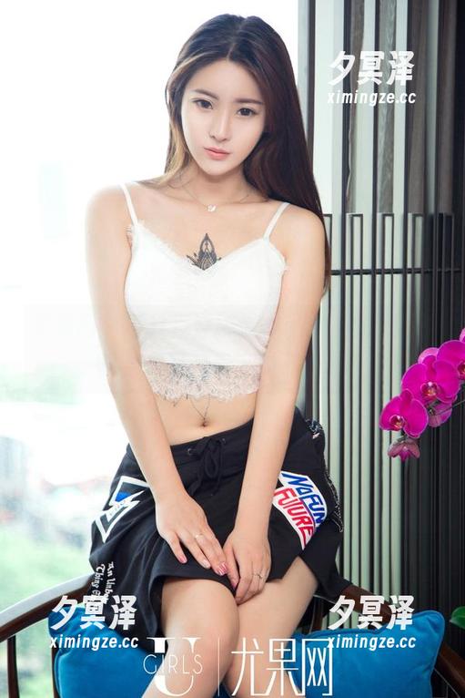 尤果网-Wendy 尤果网 - 不只是穿搭,Wendy的网袜写真合集里藏着多少小心思?