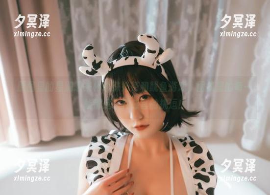 星澜想来杯珍珠奶茶 原图里的星澜想来杯珍珠奶茶和鱿鱼游戏,图集里的每一帧都是一种感官的挑逗!