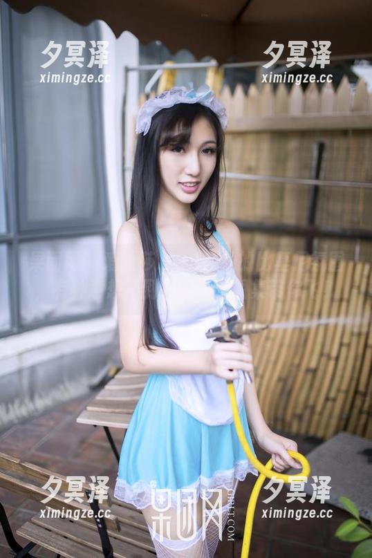 果团网-爱丽莎LISA 果团网 - 爱丽莎LISA在线的比基尼氛围,有种意想不到的魔力,图集带你飞!