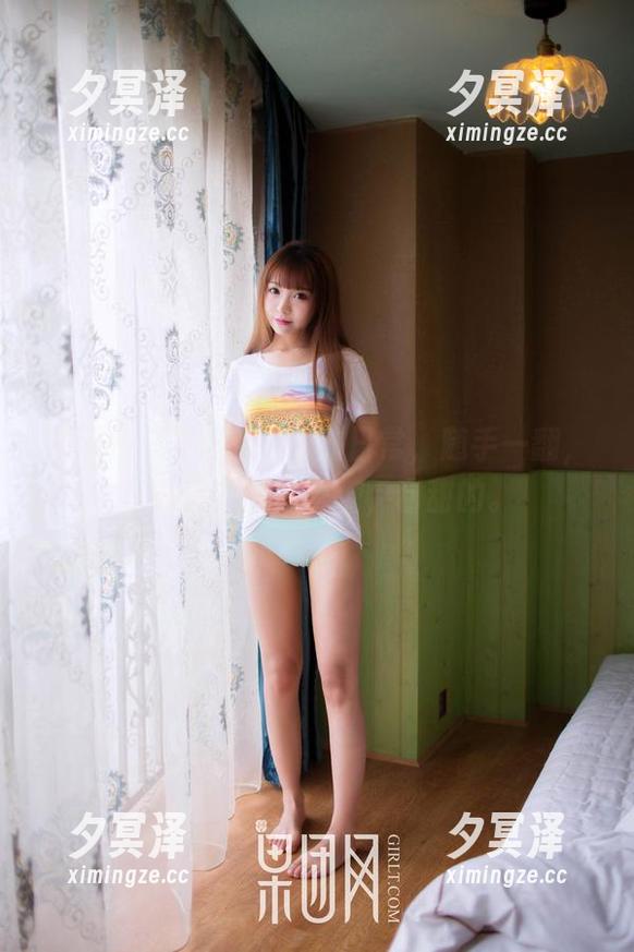 果团网-龚玥菲 果团网 - 拍摄龚玥菲的日常,随手一翻,写真资源就像吃糖,甜甜的。