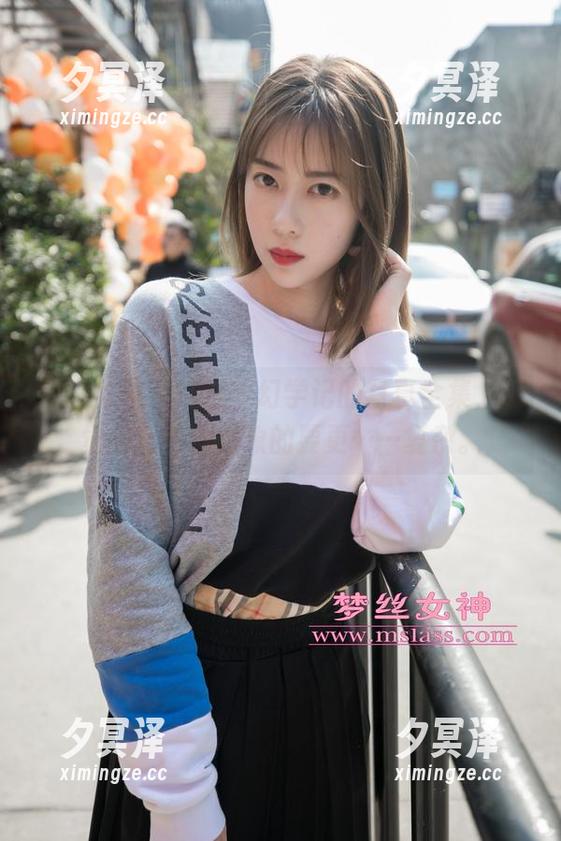 梦丝女神 - 洛洛梦幻学记的写真全集，感觉居然比我想象的要更……复杂。
