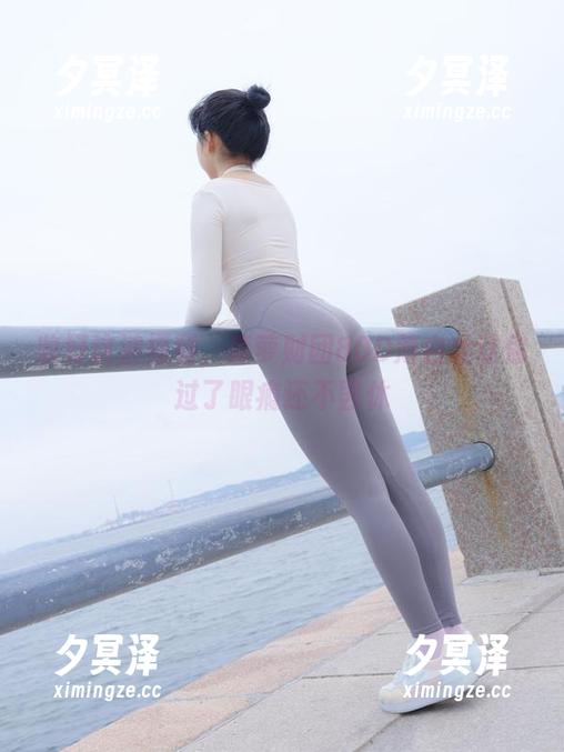 收好这波福利，森萝财团80D薄白丝让你过了眼瘾还不罢休