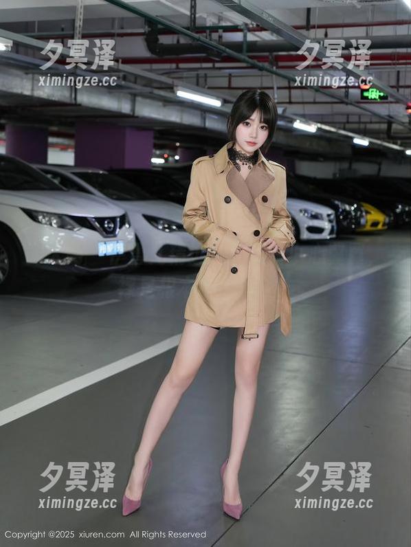秀人网-伊雪儿 秀人网 - 伊雪儿精选:不想着小心翼翼,裸足根本不在乎啊!