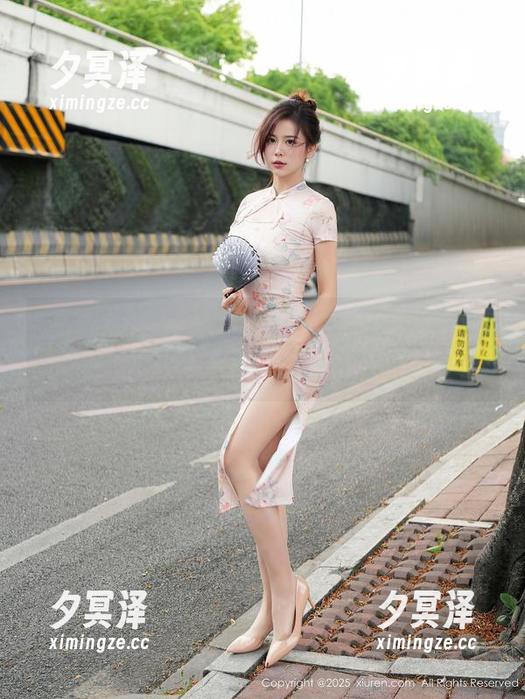 秀人网 - 冷艳与温柔的结合，甜七七豹纹呈现，高清美图漫天飞舞