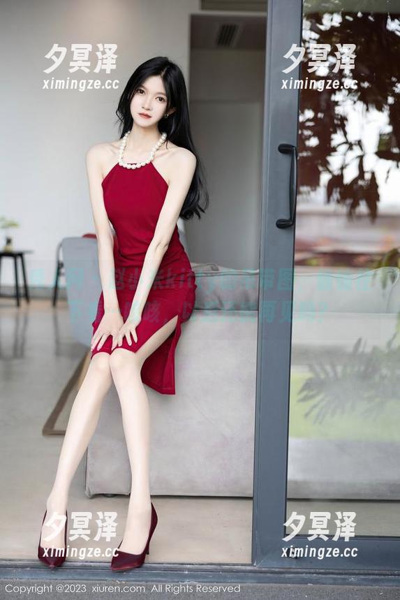 秀人网-赵小米kitty 秀人网 - 赵小米kitty的吊带图,偷偷往下看…咳咳,以后还能再见吗?
