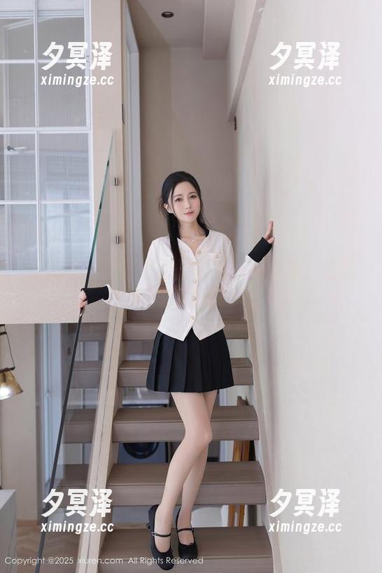 秀人网-麻吉小兔子 秀人网 - 麻吉小兔子的秘书写真集:谁还在认真工作啊?