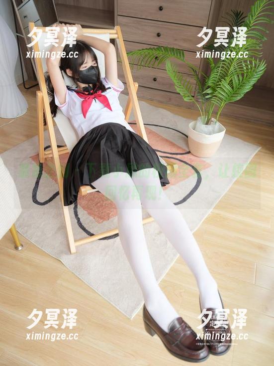 紧急企划 - 下载小恩的校服全套，让校园回忆再现！