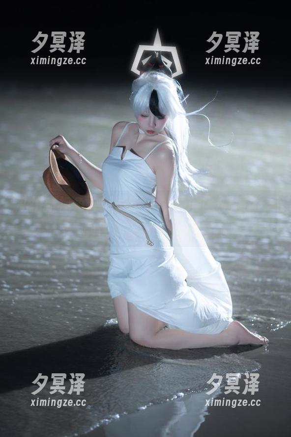 纸悦Etsu_ko 私拍新视角:纸悦Etsu_ko的油亮画面,随便都能当水晶球!