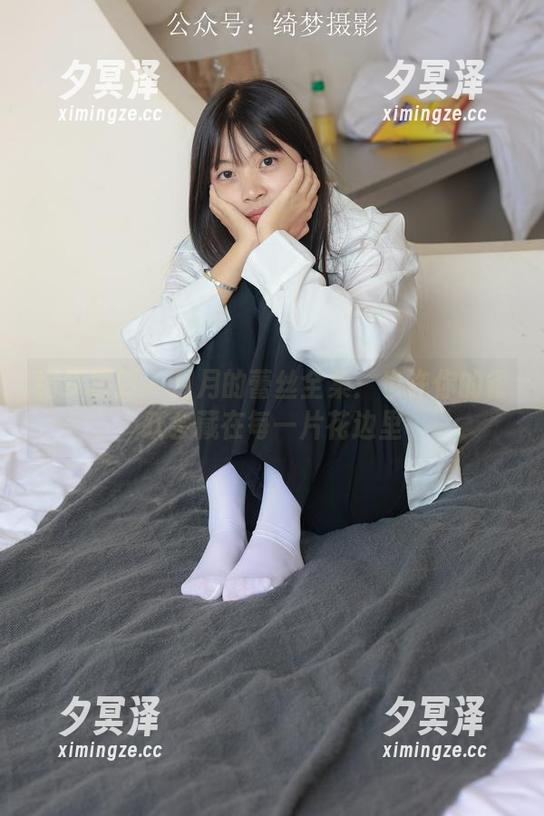 绮梦摄影 - 月月的蕾丝全集：也许你的雀跃会藏在每一片花边里