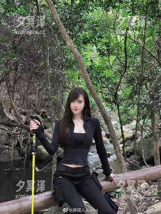 图片里那些“少女前线”的身影真让人眼前一亮，腐团儿Ikaros果然不含糊。