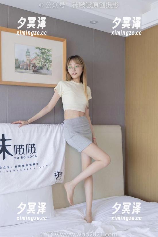袜啵啵-小甜豆 袜啵啵 - 你准备好迎接小甜豆的薄白丝资源了吗?看来我得眼保健操做起来了!