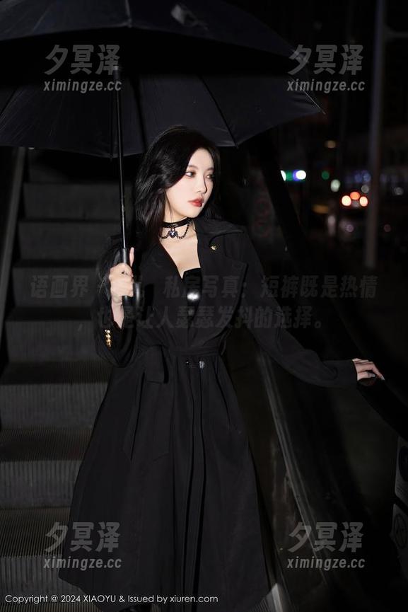 语画界 - 玥儿玥私房写真：短裤既是热情，也是让人瑟瑟发抖的选择。