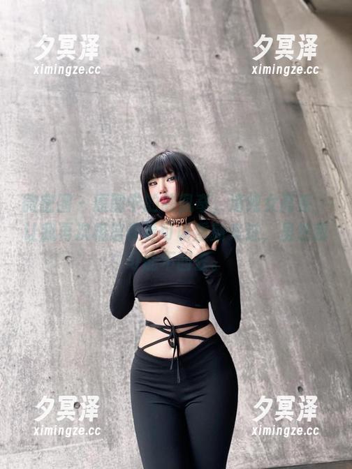 微密圈 - 原图中的陈佩奇，清纯女高系，让我再次相信青春可以重新来过，虽然我可能不回去。